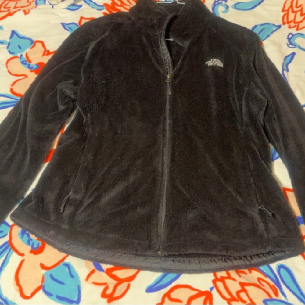 Black north face jacket
